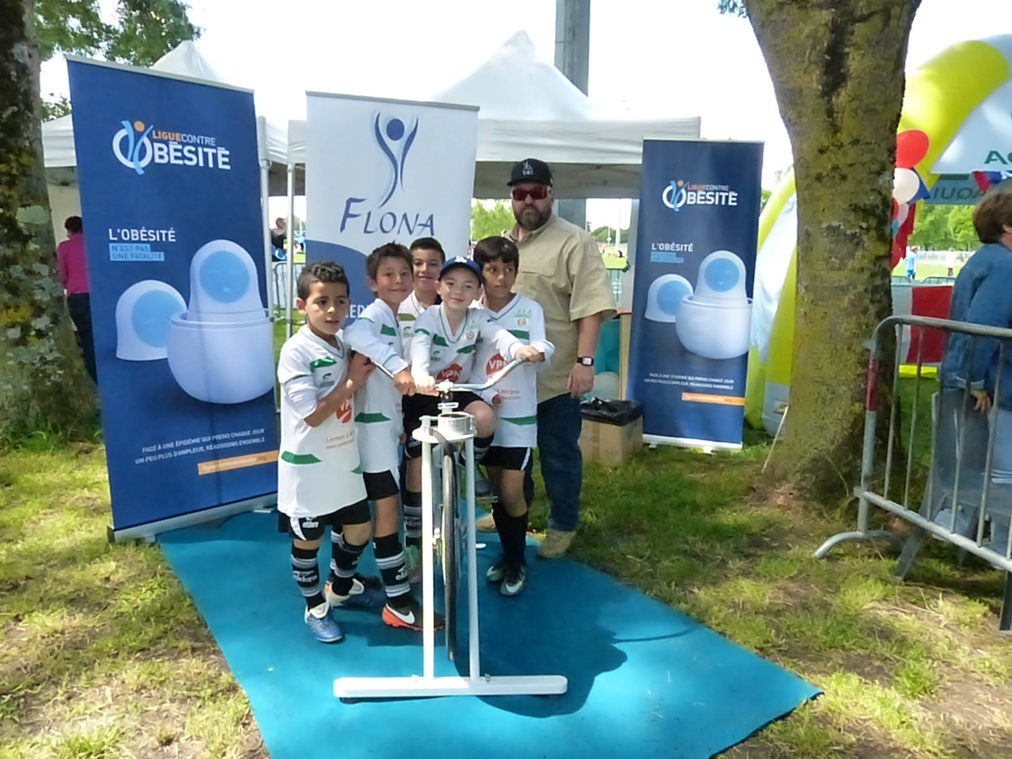 Mi-juin à Bordeaux, la Ligue contre l'obésité et l'association Flona se sont mobilisées dans le cadre de la Journée nationale des débutants en football.