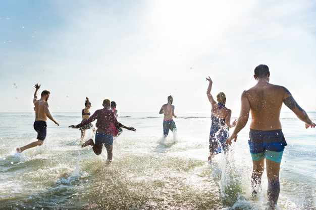 Pendant les vacances, on a plus de temps pour faire du sport… mais attention à ne pas y aller trop vite et trop fort !