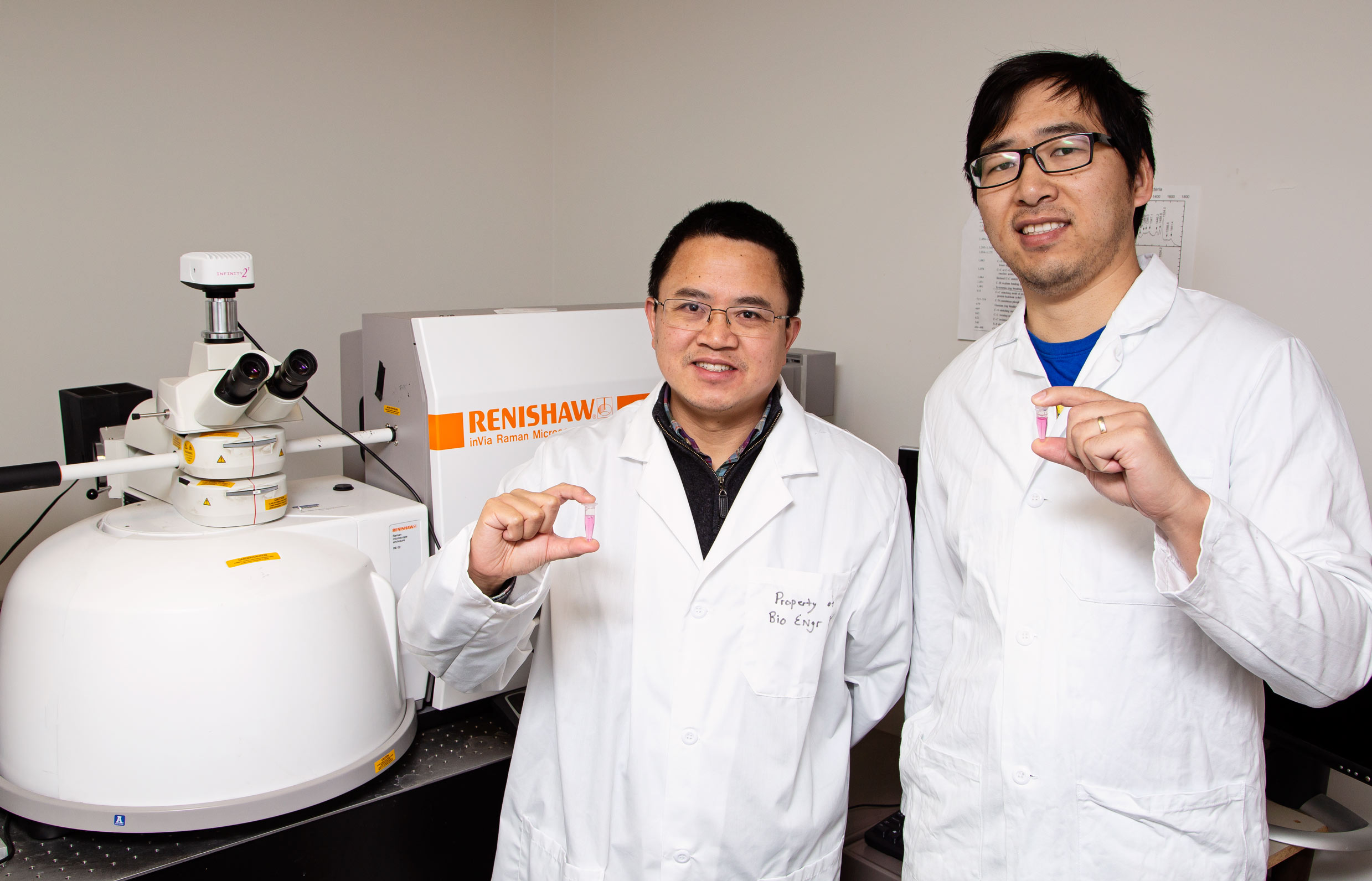 Une équipe de chercheurs américains a mis au point un outil pour suivre les événements cellulaires qui peuvent mener à des conditions liées à l’obésité. Selon le professeur Zhou, cette nanosonde d’imagerie optique peut aider à comprendre l’apport en graisses.