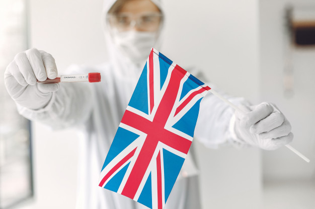 Une étude réalisée le British Medical Journal auprès de 20 000 patients confirme que l’âge, le sexe, le poids et toute maladie sous-jacente constituent les quatre principaux facteurs de risque de présenter des symptômes graves et potentiellement mortels du coronavirus.
