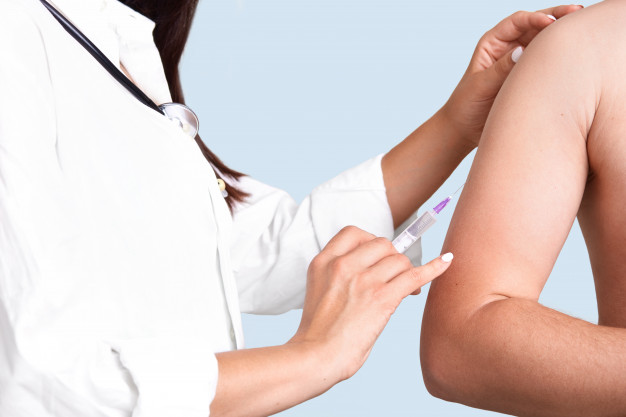 Contrairement aux patients atteints de maladies reconnues comme Affections longue durée (ALD), les personnes souffrant d’obésité ne peuvent bénéficier de la gratuité du vaccin contre la grippe qu’à la condition d’afficher un IMC>40. Mais ce n’est pas si simple...
