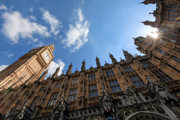 Selon une recherche menée par une équipe de l’Université de Cambridge, les politiques gouvernementales en matière d’obésité en Angleterre ont quasiment toutes échoué. A la fois en raison de problèmes de mise en œuvre, d’un manque d’apprentissage de l’expérience passée et d’une stratégie qui consiste a tenté de persuader les gens de changer leur comportement plutôt que de s’attaquer à des environnements malsains.