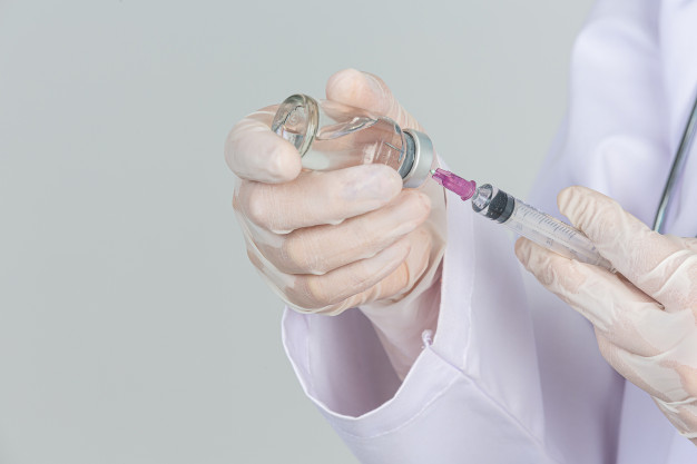 Moins de vingt-quatre heures après après l’Irlande, la revue The Lancet a publié, le 18 janvier 2021, des informations concernant la priorisation de plusieurs groupes de personnes pour recevoir des vaccins. Parmi eux : les personnes souffrant de diabète de type 1 et 2, souvent accompagnée de l’obésité, en raison d’une plus grande morbidité et mortalité due à la Covid-19.