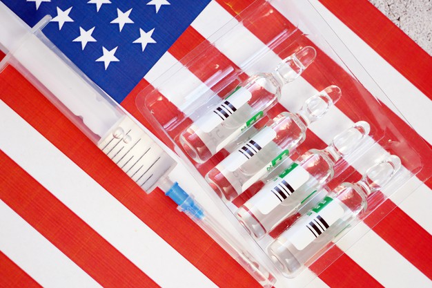 Durement touchés par la pandémie de Covid-19, les États-Unis accélèrent la vaccination des personnes les plus vulnérables pour tenter d’éviter l’engorgement des hôpitaux et de sauver des vies. Plusieurs Etats ont élargi aux personnes atteintes d’obésité les conditions d’admissibilité au vaccin. Ils emboîtent le pas à la Pennsylvanie et au Texas.