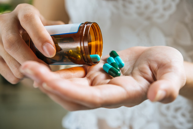 Les résultats d’un essai international sur près de 2 000 patients, qui viennent d’être publiés dans le New England Journal of Medicine, montrent que plus d’un tiers des personnes qui ont pris du « sémaglutide » ont perdu plus d’un cinquième de leur poids corporel. Mis au point par le laboratoire Novo Nordisk, ce traitement déjà prescrit contre le diabète est en attente d'approbation par l’Agence européenne du médicament pour lutter contre l’obésité.